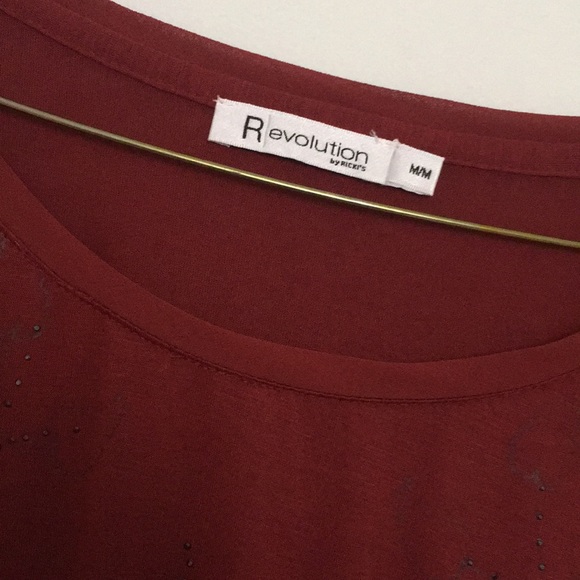 Red long sleeved shirt - Picture 2 of 3